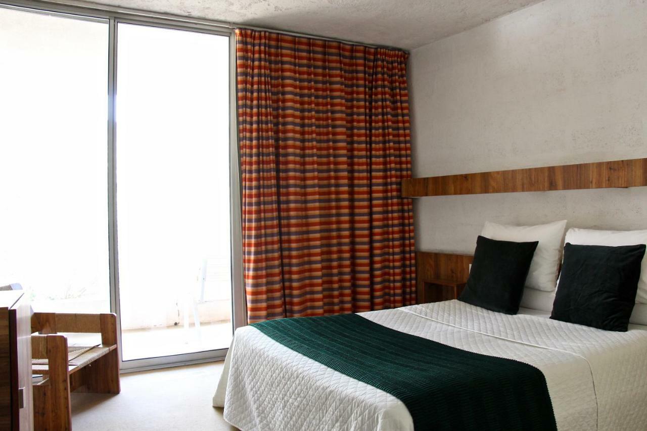 Hotel Les Cabanettes Arles